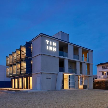 Tin Inn L Erkelenz Einfach Gut - Das Hotel Aus Hochwertig Ausgebauten Ueberseecontainern Bagian luar foto